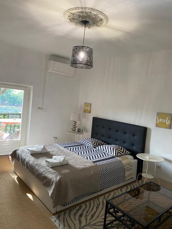 La Casa Du Port, Chambres, Suite Privee, Appartement Avec Vue Sur La Riviere Capendac 外观 照片